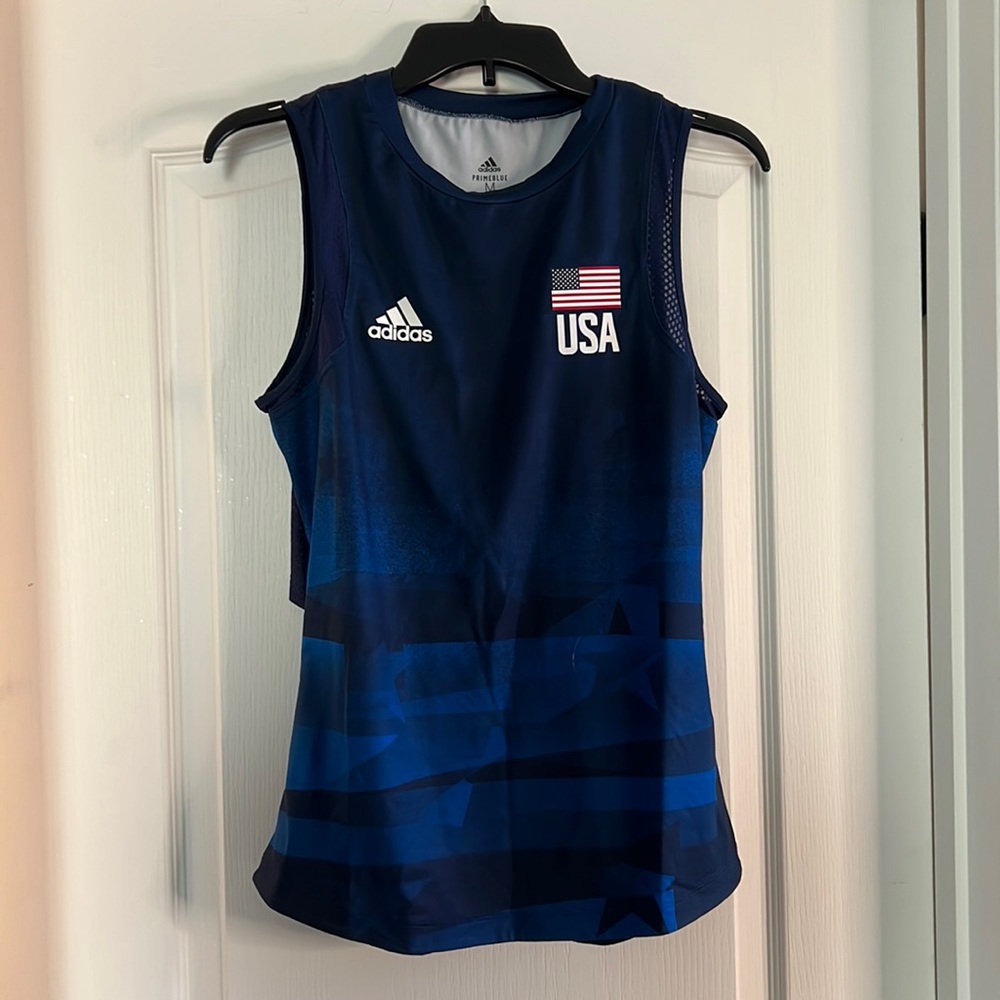 NWT women’s adidas USAV volleyball jersey.  Perfect for beach or indoor.  Size M
